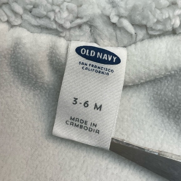 Old Navy Blue and White Striped Footie One Piece with Hood 3-6m baby - Picture 5 of 10